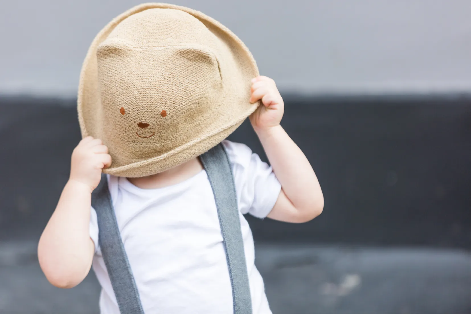 AJG Photography - child in hat photo